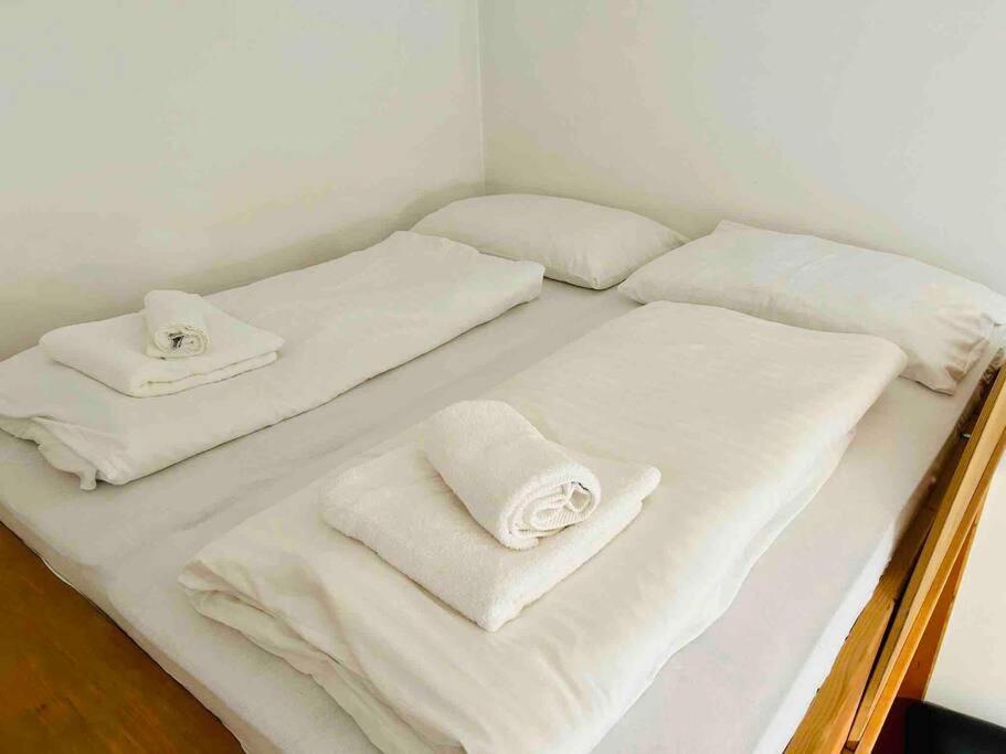 Retro Chic - Charming Apartment Near Augarten Vienna Luaran gambar